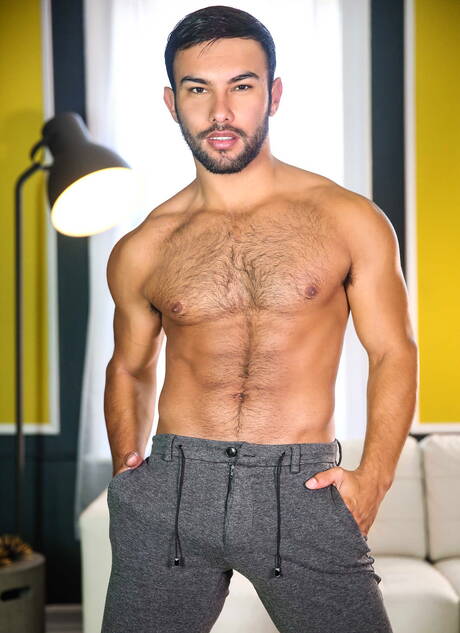 Brazilian hunk Diego Sans and latin beefcake Dorian Ferro love each other