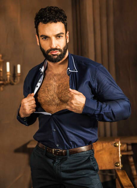 Spanish strongman Abraham Al Malek and american mature bear Colby Jansen in hot anal sex