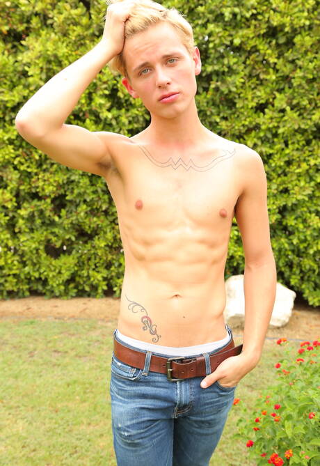 Twink Pics