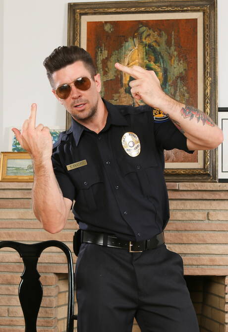 Nice american buddies young Sam Truitt and muscular Trenton Ducati fuck after dick sucking