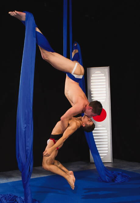 Two american dudes otter Dylan Knight and beefcake Armond Rizzo in hot ass fuck action