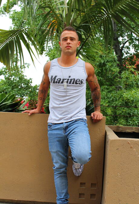 Muscular Johnny B posing naked and showing nice ass outside