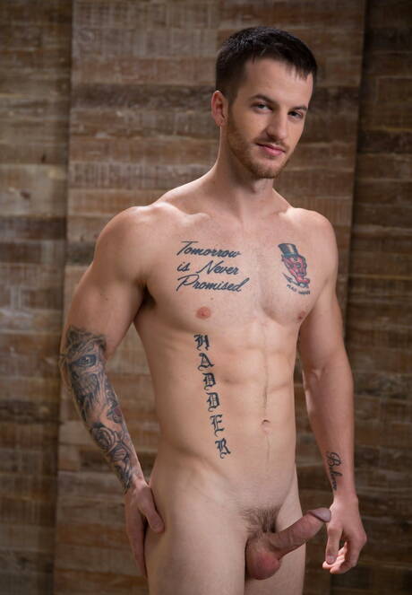 Pretty american guys strongman Quentin Gainz and hunky guy Princeton Price in hot homosexual scene