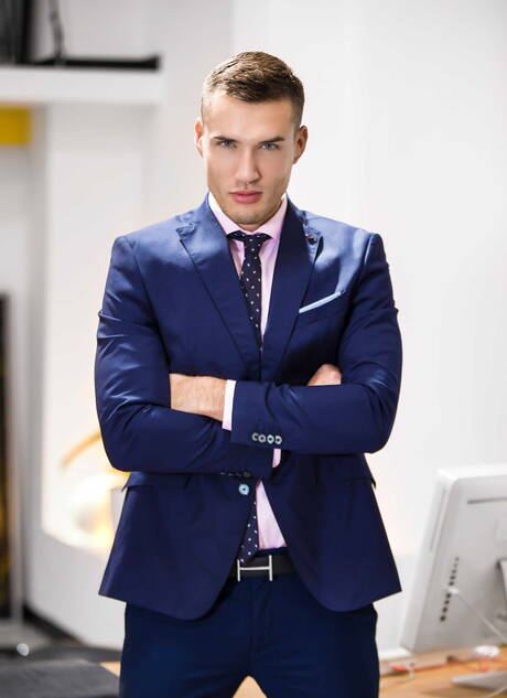 French tough guy Theo Ford and brazilian well-built Andy Star have a good anal sex