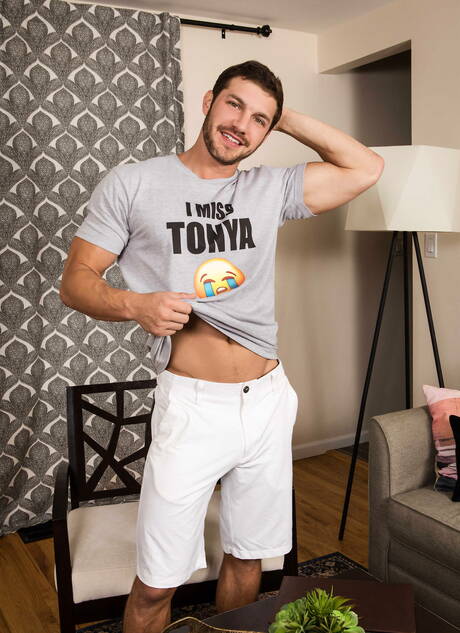 Hot american boys beefy Brandon Cody and muscular Alex Mecum sucking and fucking each other