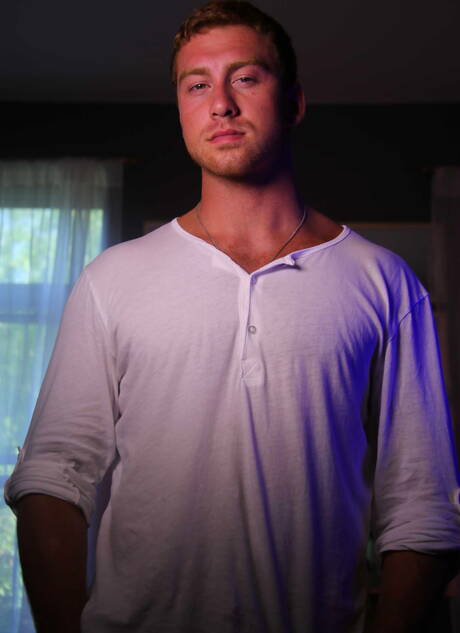 Hot americans, beefcake Connor Maguire and otter Tommy Defendi sucking and fucking each other