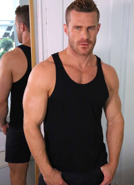 Pretty american guys otter Jarec Wentworth and husky guy Landon Conrad in hot ass fuck action