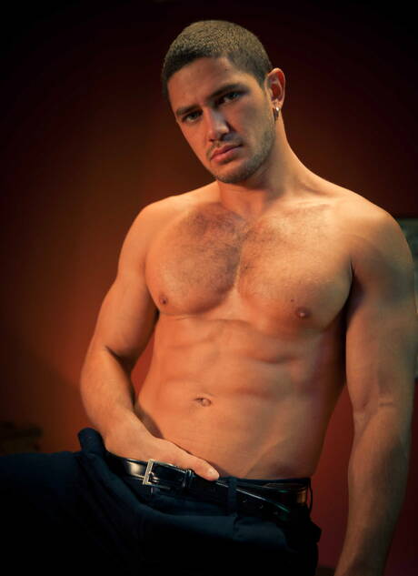 Slovak stud Jay Roberts and russian muscular Dato Foland in dick sucking scene