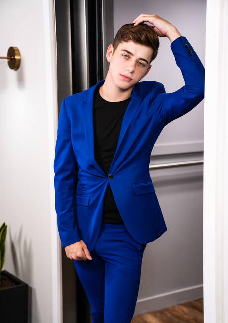 Solo Pics