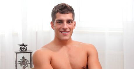 Czech pornstars well-built Ariel Vanean and hot twink Jason Bacall have a good sex