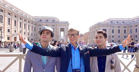 Kevin, Gino Mosca, Joel, Zac, Claude Sorel, Jean-Daniel in hot groupsex scene outside