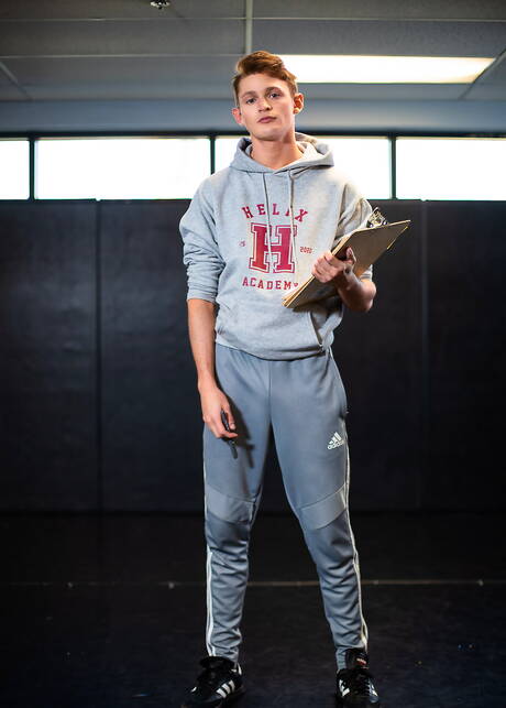 American pornstars beefcake Kane Fox and young dude Garrett Kinsley have a hot couple sex