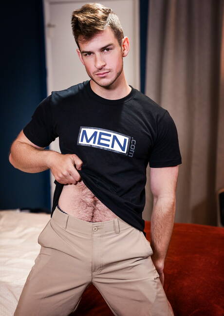 Pretty american boys beautiful boy Archie Bakk and beautiful boy Joey Mills fuck ass after sucking cock