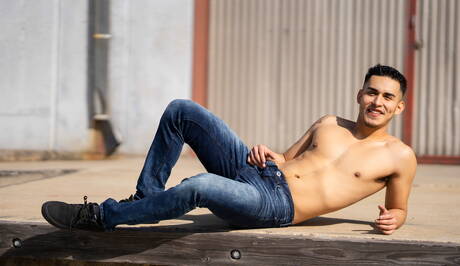 Hunky guy Angelo and beefcake Jesse sucking and screwing each other outdoor