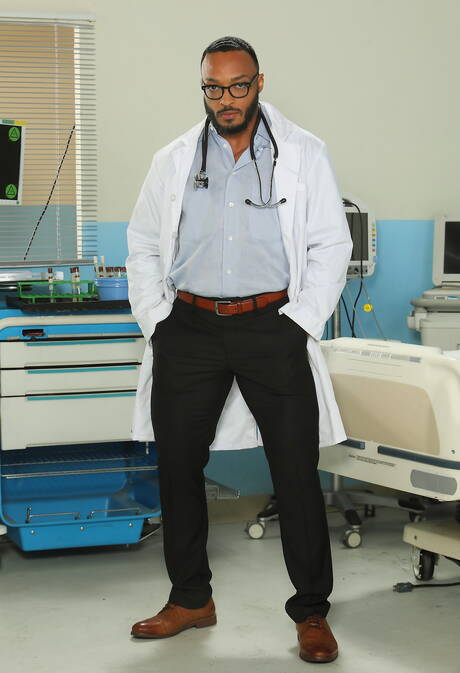 Sexy Johnny Hill, Lisey Sweet and Dillon Diaz in bisexual fuck