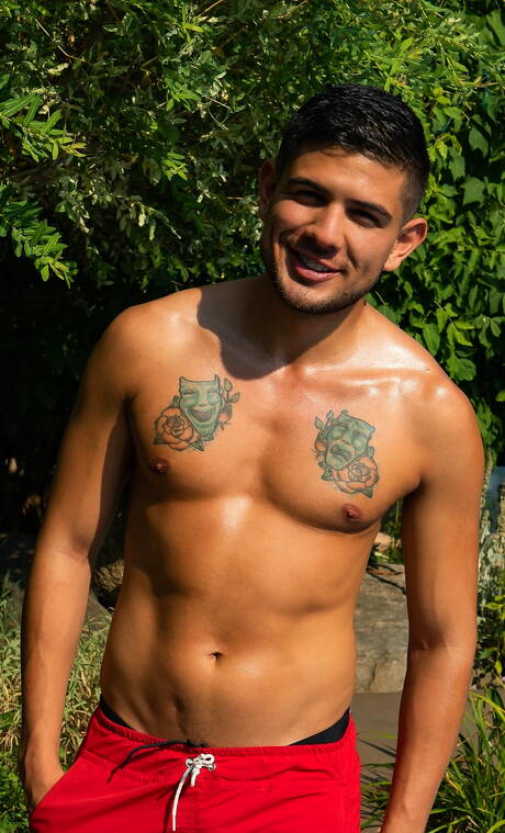 Hunk Alex Montenegro and hunky guy Kit Cohen have a hot sex outside