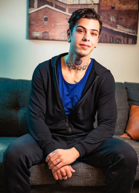 Tattooed Derek Thibeau , Dex Parker , Thyle Knoxx doing reality orgy in campus