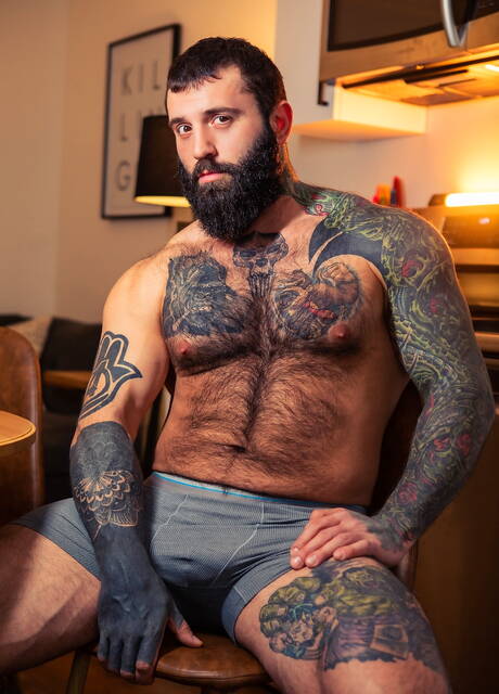 Canadian young boy Dex Parker and canadian gay bear Markus Kage drilling an ass in kitchen