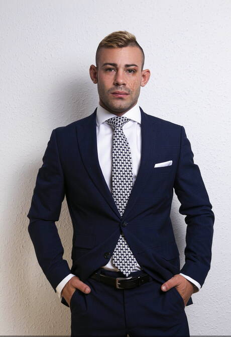 Beefcake Ricky Blue and beefcake Robbie Rojo sucking and fucking each other