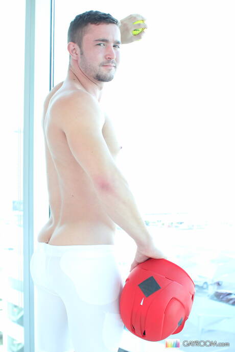 Hot american guys husky guy Colt Rivers and bull Seth Santoro fuck after dick sucking outdoor