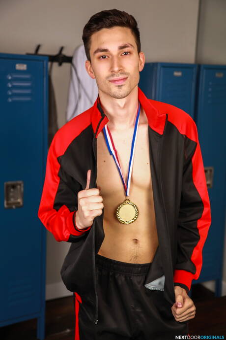 Hot american boys beefcake Scott Finn and stud Kane Fox have a good anal sex