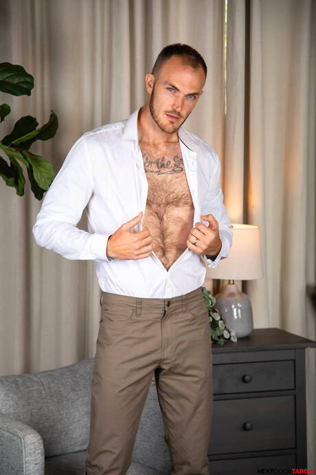 Hot buddies Christian Wilde, Trevor Harris and Des Irez in hot 3some anal sex