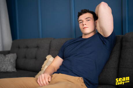 American muscular Clark Reid and strongman Kyle Denton fuck ass after sucking outdoor