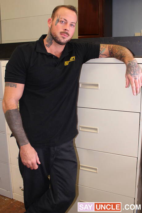 American bodybuilder Sean Duran and puerto rican superstud Des Irez love each other