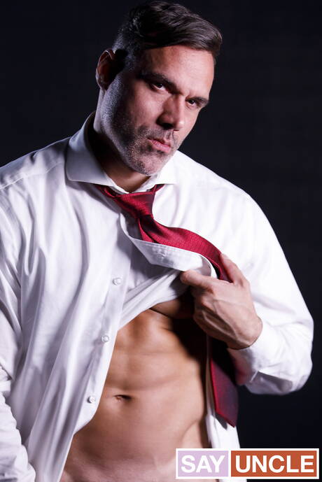 Canadian hunk Manuel Skye and canadian well-built Thyle Knoxx fuck ass after sucking dick