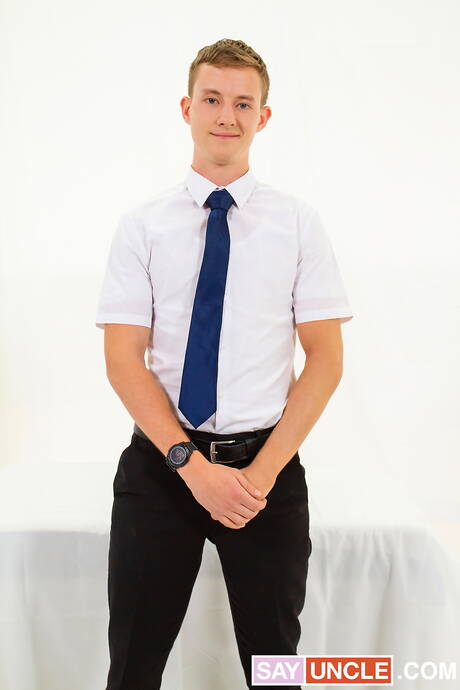 Nasty guys Adrian Duval, Muscled Madison and Aaron Allen in hot groupsex