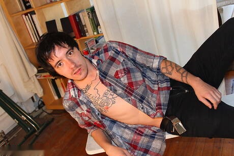 Well-built Johnny Draino posing naked