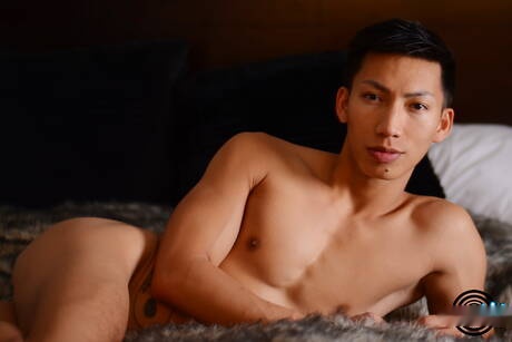 Beefy David Ace and strongman Jaycee fuck after dick sucking