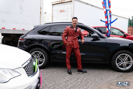 Sexy americans, hunky guy Reese Rideout and beautiful boy Spikey Dee in hot ass fuck action outdoor