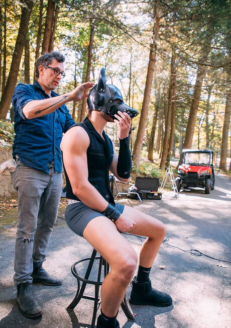 Pretty american guys muscular Daniel Evans and husky guy Sean Xavier in interracial love outside