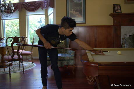 Latin beefcake Jayden sucking and screwing the boy