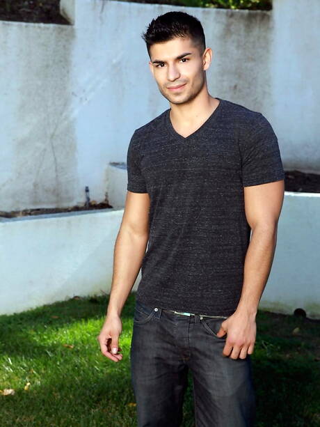 Alexander Kudrov and american bodybuilder Nicco Sky in hot anal sex outdoor