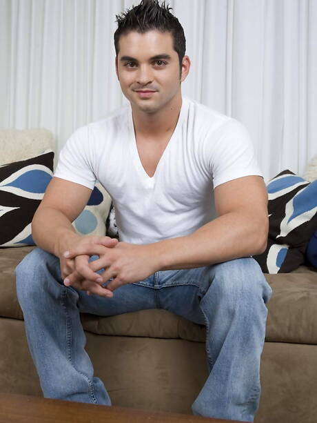 Nice american boys attractive dude Gunner Pierce and beautiful dude Zachary Cook in dick sucking scene