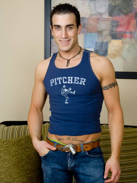 American beefcake Spencer Reed jack off his cock