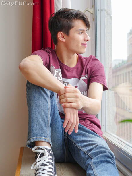 Young boy Jamie Kelvin and hot twink Justin Host banged each other