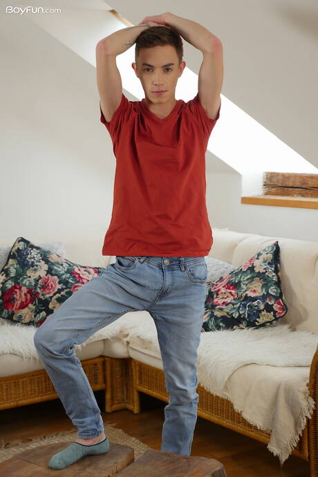 Young boy Nick Danner undressing and showing nice ass